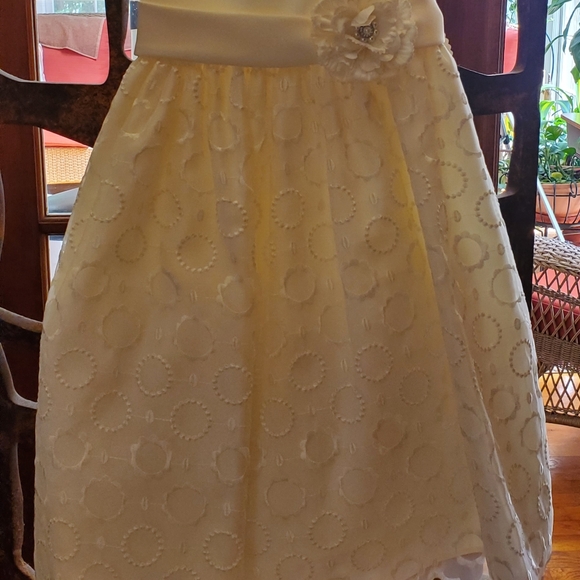 Girls Dress - Picture 3 of 4